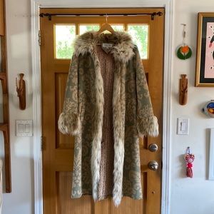 RARE Luxury green Tasha Polizzi faux fur coat SIZE M. RN#90624